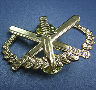 Badge 04